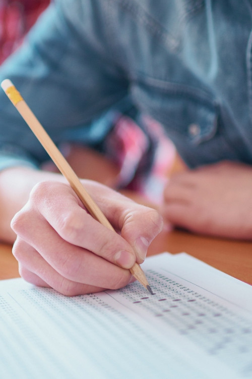 Proficiency Michigan: Σε ποιους απευθύνεται και σε τι διαφέρει από το Cambridge
