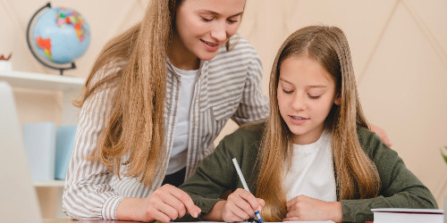 Υπάρχει τρόπος να συγκρίνω καθηγητές για ιδιαίτερα μαθήματα;