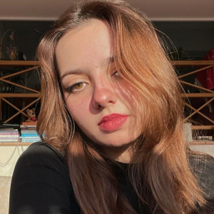 Χατζάκου  Εμελίνα Δέσποινα - Καθηγήτρια Διεθνών Σχέσεων