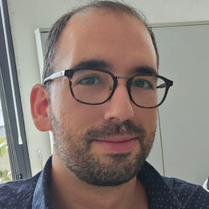 Μπάμπης Τ. - Ιδιαίτερα Μαθήματα | instateacher.gr