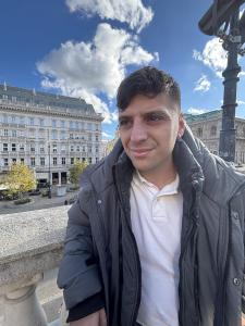 Βούζας Λάζαρος - Καθηγητής Μαθηματικών στο instateacher.gr