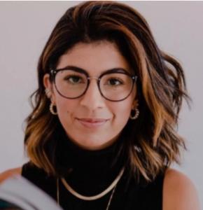  Καραγιάννη Γεωργία - Καθηγήτρια Αρχών Οικονομίας στο instateacher.gr