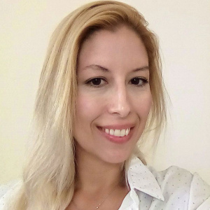 Xριστίνα - Καθηγήτρια Αρχαίων Ελληνικών από Μετάφραση