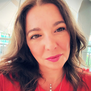Naomi - Ιδιαίτερα Μαθήματα | instateacher.gr