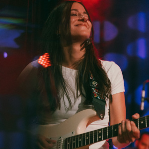 Κουσάκη Μαρία - Δασκάλα Ακουστικής Κιθάρας