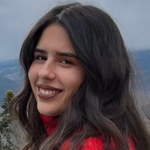 Πολυμέρη Χριστίνα - Καθηγήτρια Νεοελληνικής Λογοτεχνίας στο instateacher.gr