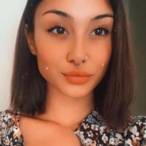 Υγειονομάκη Νικολέτα - Καθηγήτρια Αγγλικών στο instateacher.gr