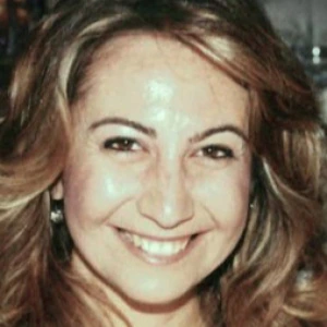 Λαζαρίδου Ειρήνη - Καθηγήτρια Αγγλικών στο instateacher.gr