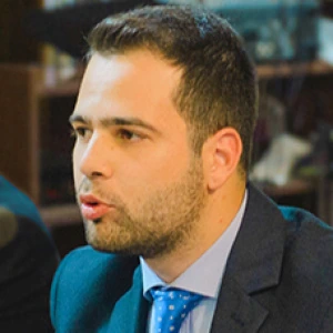 Κομποχόλης Δημήτρης - Καθηγητής Νέων Ελληνικών στο instateacher.gr