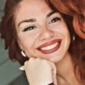 Σαλίου Στέλλα - Καθηγήτρια Αρχαίων Ελληνικών από Μετάφραση στο instateacher.gr