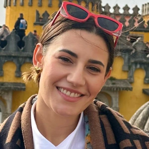 Κόγια Μαρίνα - Καθηγήτρια Αγγλικών στο instateacher.gr