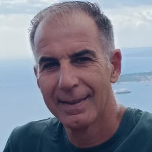 Καπράλος Γιώργος - Καθηγητής Δημοτικού στο instateacher.gr