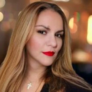 Κοτζαμπασάκη Γεωργία - Καθηγήτρια Αγγλικών στο instateacher.gr