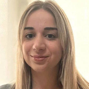 Σερδαράκη Άννα - Καθηγήτρια Έκθεσης στο instateacher.gr