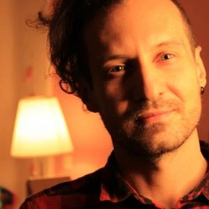 Τάχος Σταύρος - Δάσκαλος Ορθοφωνίας στο instateacher.gr