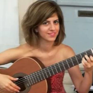 Κερασιώτη Βασιλική - Δασκάλα Κιθάρας στο instateacher.gr