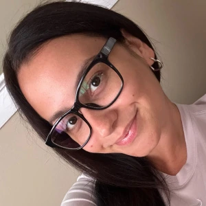 Χαραλάμπου Λίλη - Καθηγήτρια Αγγλικών στο instateacher.gr