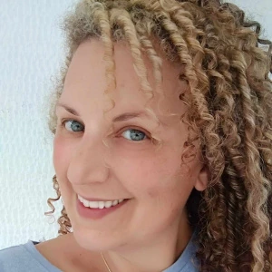 Κεχαγιά Μαρία - Καθηγήτρια Αγγλικών στο instateacher.gr