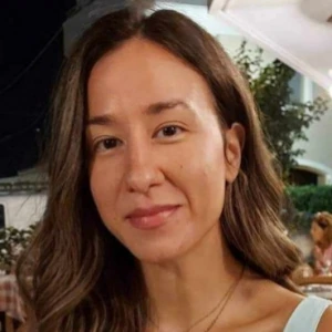 Ναουμίδη Ευγενία - Καθηγήτρια Αγγλικών στο instateacher.gr