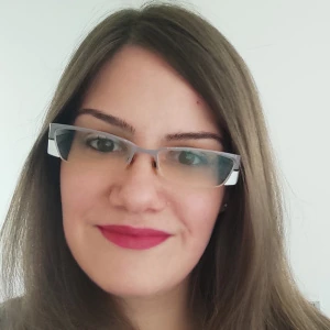 Μπονώρη Ελένη - Καθηγήτρια Αρχαίων Ελληνικών στο instateacher.gr