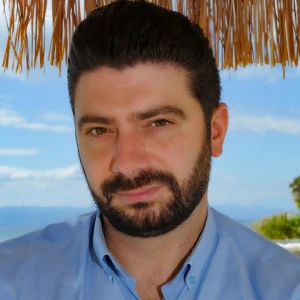 Βασιλόπουλος Σπύρος - Καθηγητής Αγγλικών στο instateacher.gr