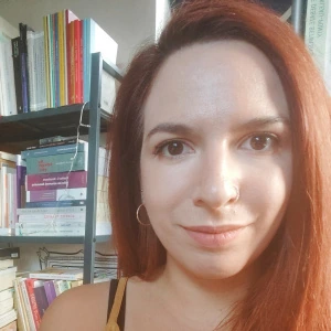 Λέγγα Όλια - Καθηγήτρια Ελληνικής Λογοτεχνίας στο instateacher.gr