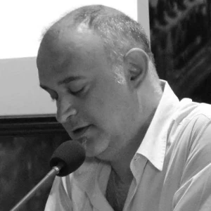 Βελαώρας Γιάννης - Καθηγητής Μαθηματικών στο instateacher.gr