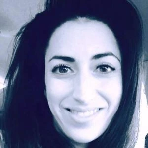 Μετζάκη  Ήλια - Καθηγήτρια Γαλλικών στο instateacher.gr