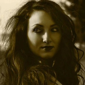 Ρουκά  Μαρία - Δασκάλα Μονωδίας στο instateacher.gr