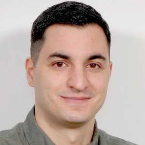 Μπακίρης Κυριάκος - Καθηγητής Αρχαίων Ελληνικών από Μετάφραση στο instateacher.gr