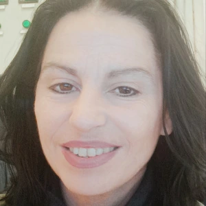 Καραγκούνη Έφη  - Καθηγήτρια Μαθηματικών στο instateacher.gr