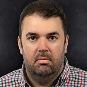 Φροξυλιάς Θανάσης - Καθηγητής Windows στο instateacher.gr