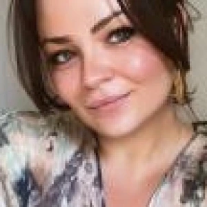 Μπόλματη Κωνσταντίνα - Καθηγήτρια Ιστορίας στο instateacher.gr