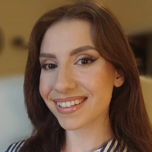 Οικονόμου Ελένη - Καθηγήτρια Ιταλικών στο instateacher.gr