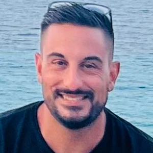 Μιχάλης Ρέττος - Καθηγητής Δημοτικού στο instateacher.gr