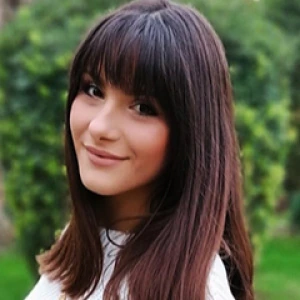 Αναστασιάδου Ναταλία - Καθηγήτρια Αγγλικών στο instateacher.gr