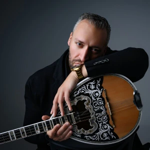 Ψωμόπουλος Αλέξανδρος - Δάσκαλος Μπουζουκιού στο instateacher.gr