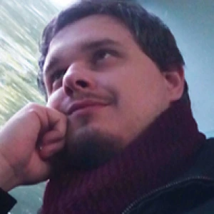 Κάρλ Ζαφείρης - Καθηγητής Linux στο instateacher.gr