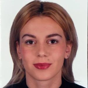 Σαφρά Δέσποινα Μελίνα - Καθηγήτρια Φυσικής στο instateacher.gr
