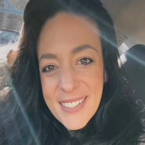 Καλαντζή Μαρία - Καθηγήτρια Αγγλικών στο instateacher.gr