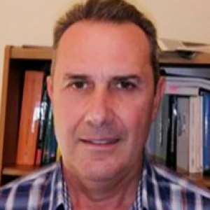 Κυρμελής Κώστας - Καθηγητής Ηλεκτρονικής στο instateacher.gr