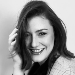 Στεργάκη Χρυσάνθη - Καθηγήτρια Αγγλικών στο instateacher.gr