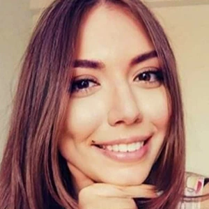 Ζαβερδινού Μαριάννα - Καθηγήτρια Φυσικής στο instateacher.gr