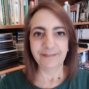 Μαρτιναίου Χρύσα - Καθηγήτρια Γαλλικών στο instateacher.gr