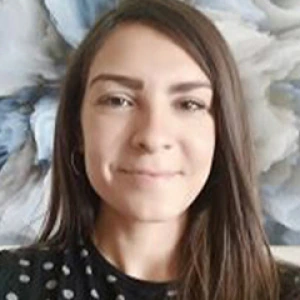 Παντελίδη Κέλλυ - Καθηγήτρια Έκθεσης στο instateacher.gr