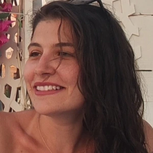 Παπαγεωργίου Χρύσα - Καθηγήτρια Νέων Ελληνικών στο instateacher.gr