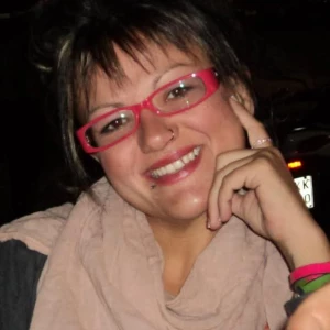 Κατσανούλη Ντέμη - Καθηγήτρια Γαλλικών στο instateacher.gr