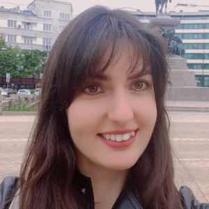 Ραφαέλα Γ. - Καθηγήτρια Νεοελληνικών Κειμένων στο instateacher.gr