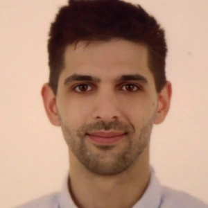 Μπέτσης Χαράλαμπος - Καθηγητής Excel στο instateacher.gr