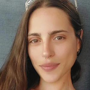 Βαζαίου Γιούλη - Καθηγήτρια Αρχαίων Ελληνικών από Μετάφραση στο instateacher.gr